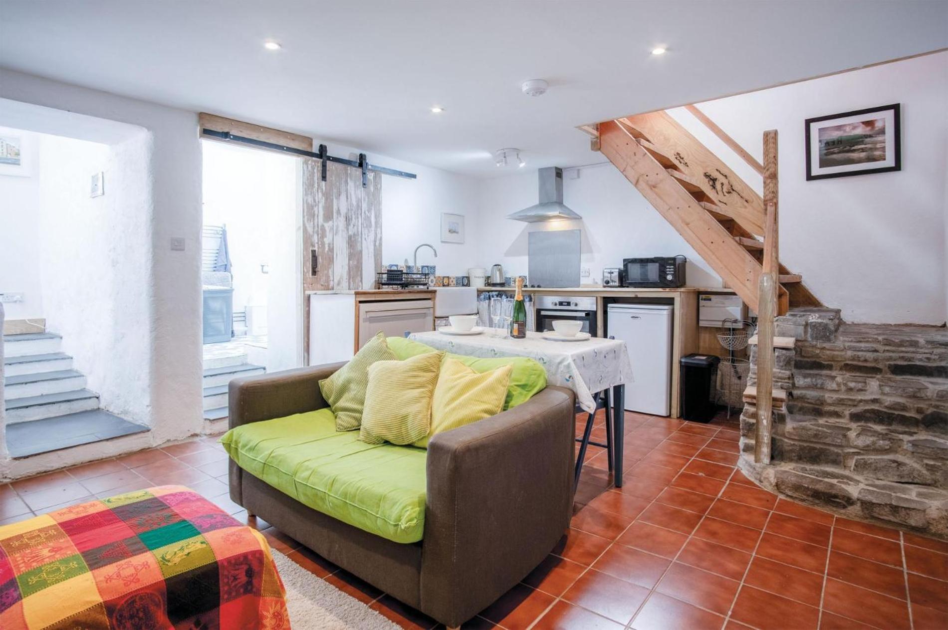 Soap Barn - 1 Bedroom - Manorbier