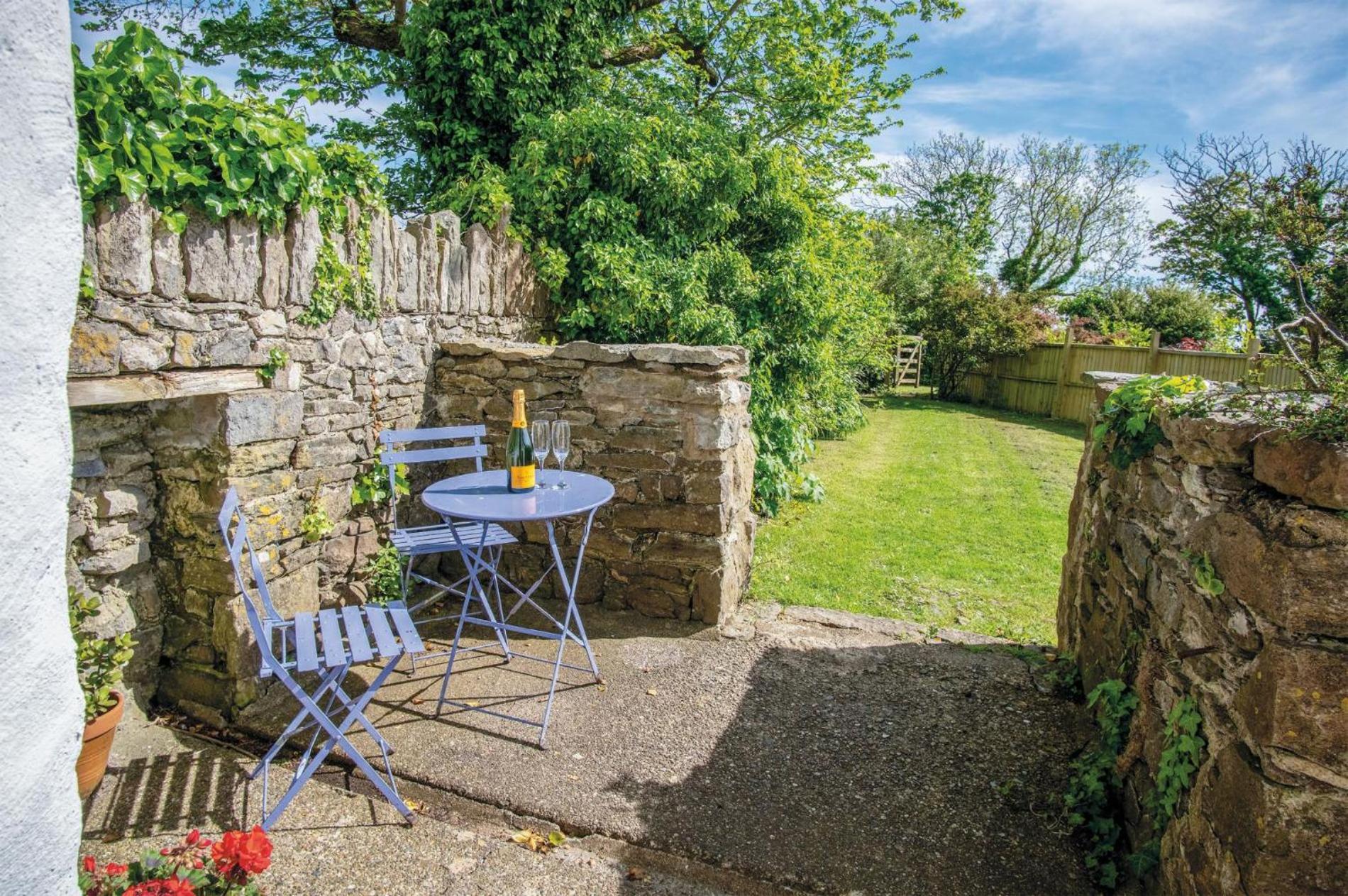 Soap Barn - 1 Bedroom - Manorbier